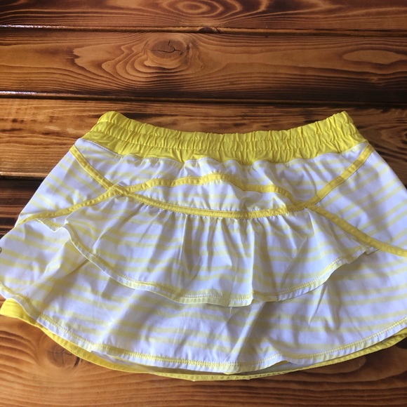 Lululemon yellow Skort - Picture 2 of 2